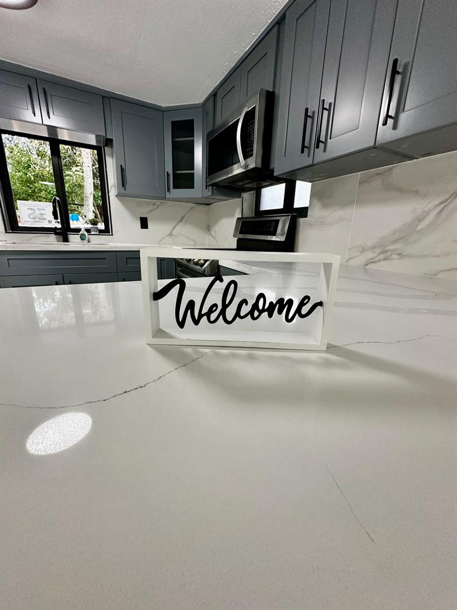 Single Family in Dania 2/2. Just Remodeled!